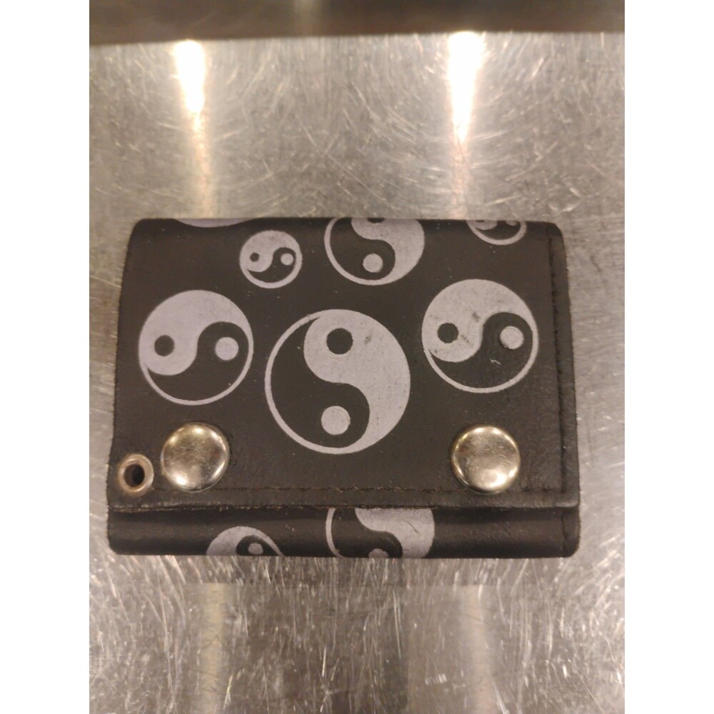 Buckle-Down Yin And Yang Wallet Unisex